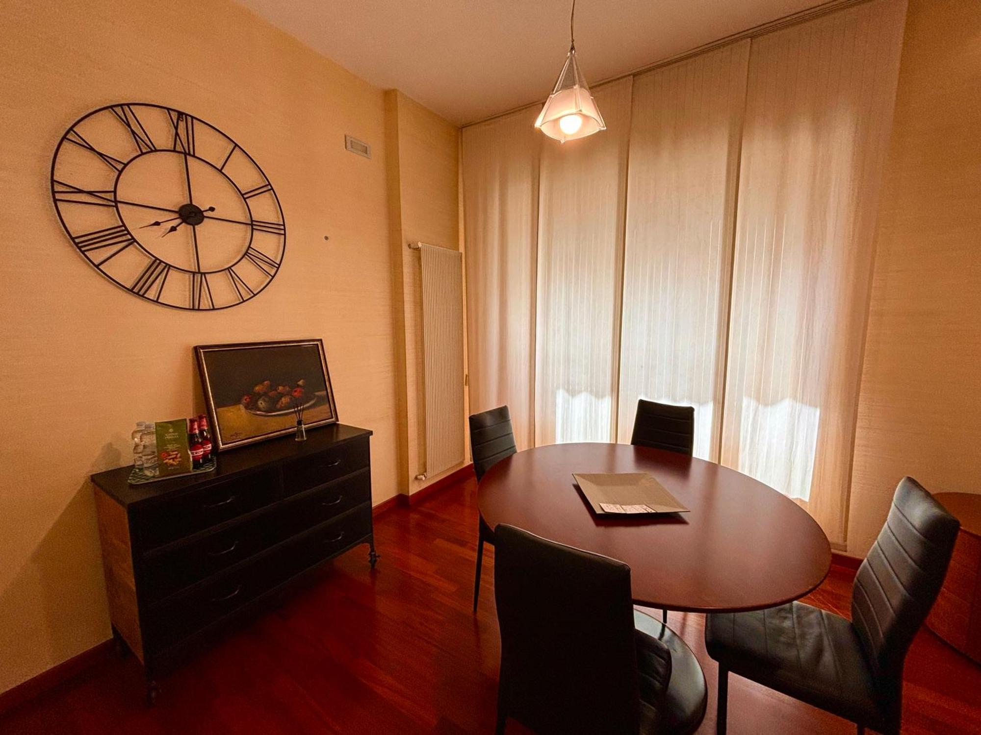 Dadu 150 Apartment Bari Bagian luar foto